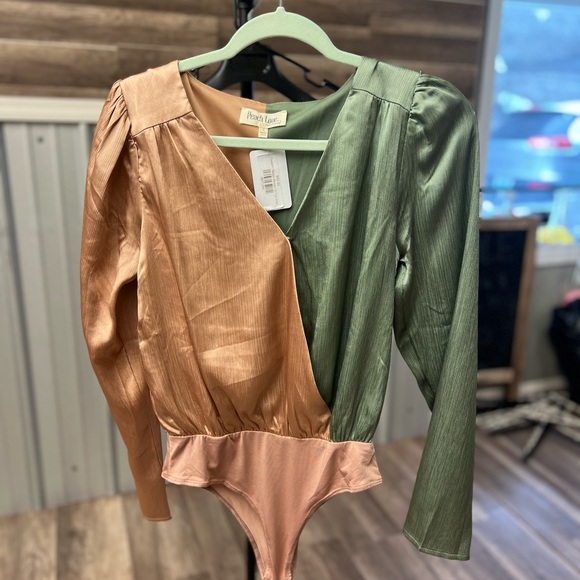 Peach Love California Tops - Peach Love California dual color Long Sleeve Bodysuit